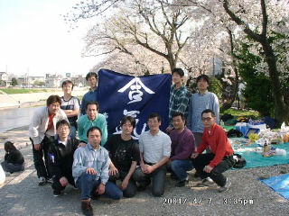 04070001.JPG 320��240 (45KB)