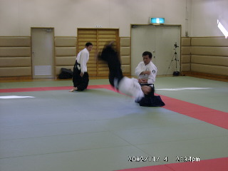 11040009.JPG 320��240 (18KB)