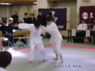 11040058.JPG 320��240 (25KB)